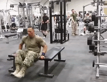 美国最壮大兵健身训练动作，你能完成一个算我输 - 图片4
